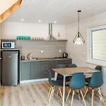 Lovely Home In Darlówko With Wifi *