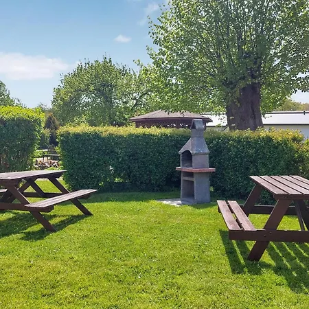 Lovely In With Wifi Casa de Férias Darlowko