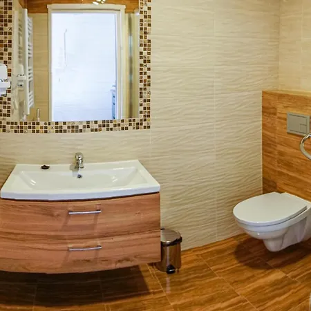 2 Bedroom Cozy In Casa vacanze *